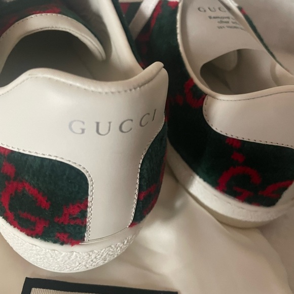 Gucci New Ace Sneaker - Picture 6 of 10